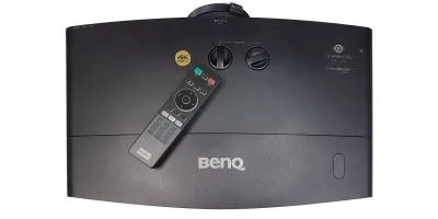 332832