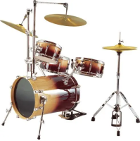 AP Percussion M1037 Ударная установка из 4-х барабанов: BD16*21, TT13*07, TT10*6, SD12*5.5, педаль, стойка хай-хет