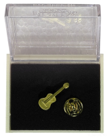 Значок на клипсе зол. напыление "гитара" Pick Boy made in Japan