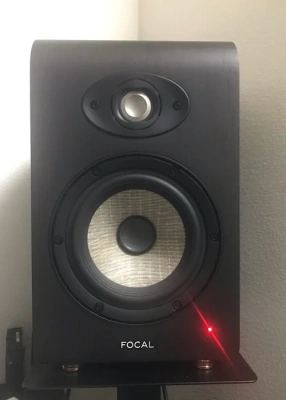 812777