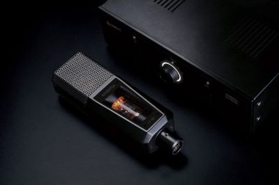 67122