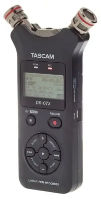 390929