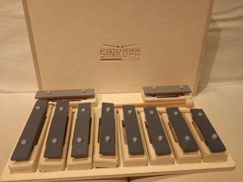 617609